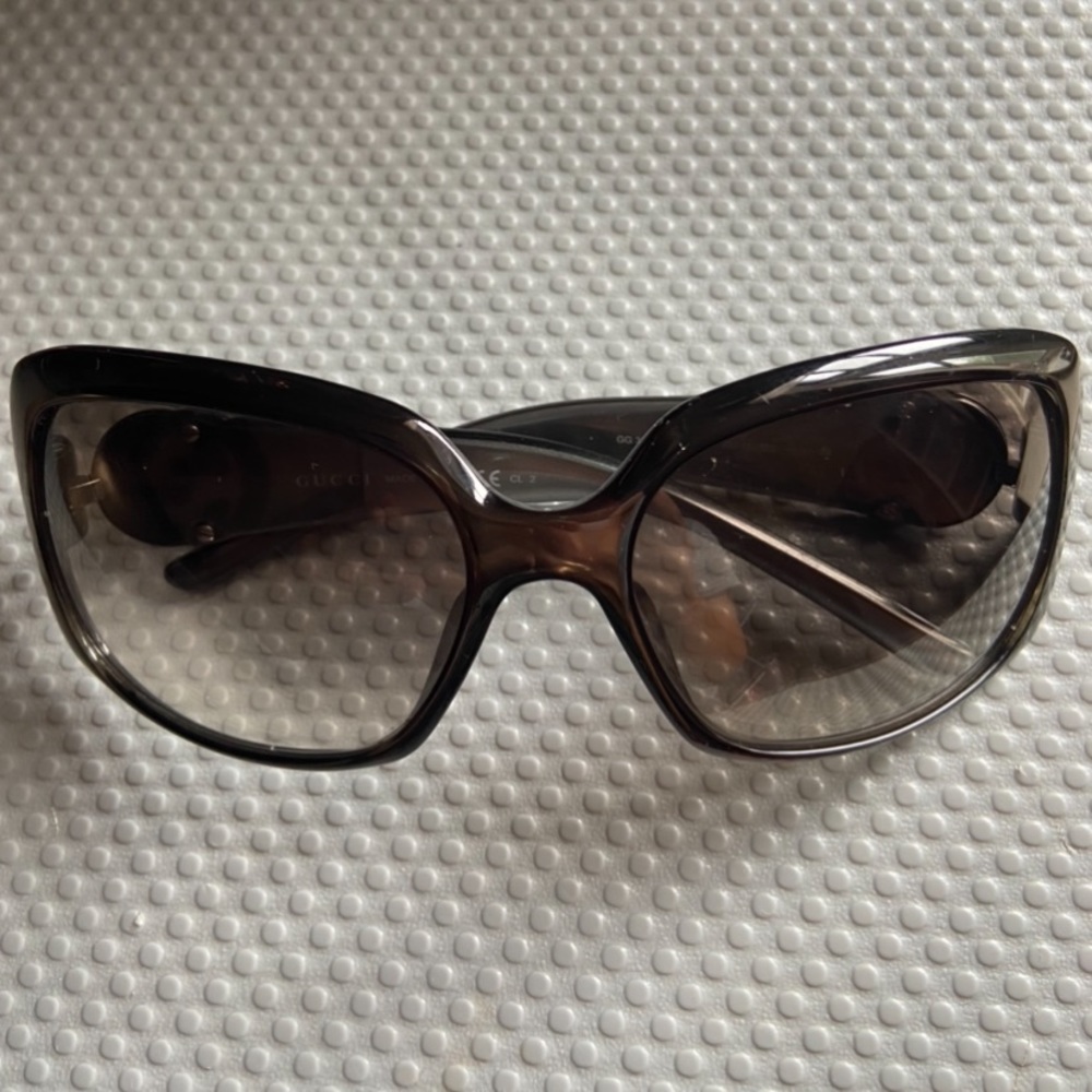 Womens's Gucci Sunglasses with GG Logo-GG3164S